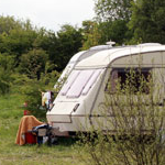 How many illegal traveller sites are there in the UK?