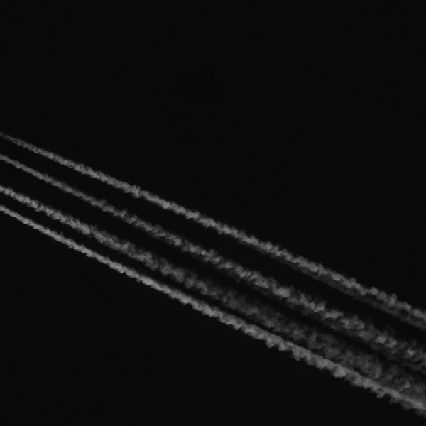 Image does not show chemicals being dispersed over the UK