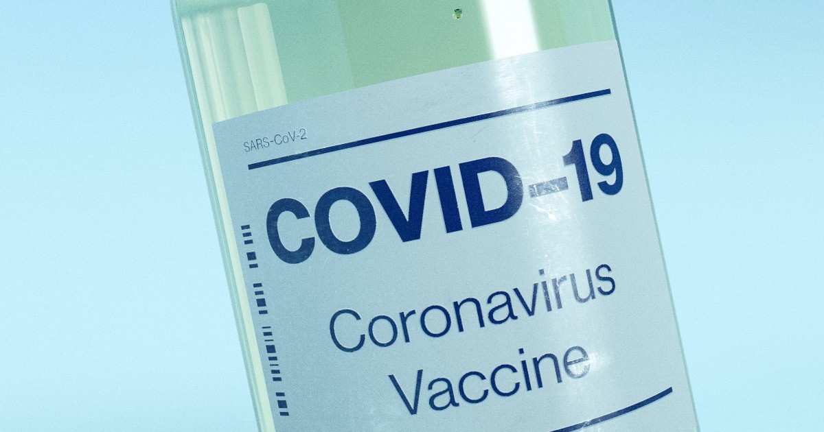 covid_19_vaccine_social_media.jpg