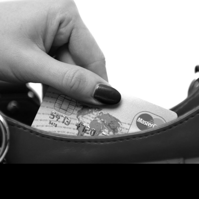 Martin Lewis and City of London Police have not warned about a scam involving banks and mobile networks