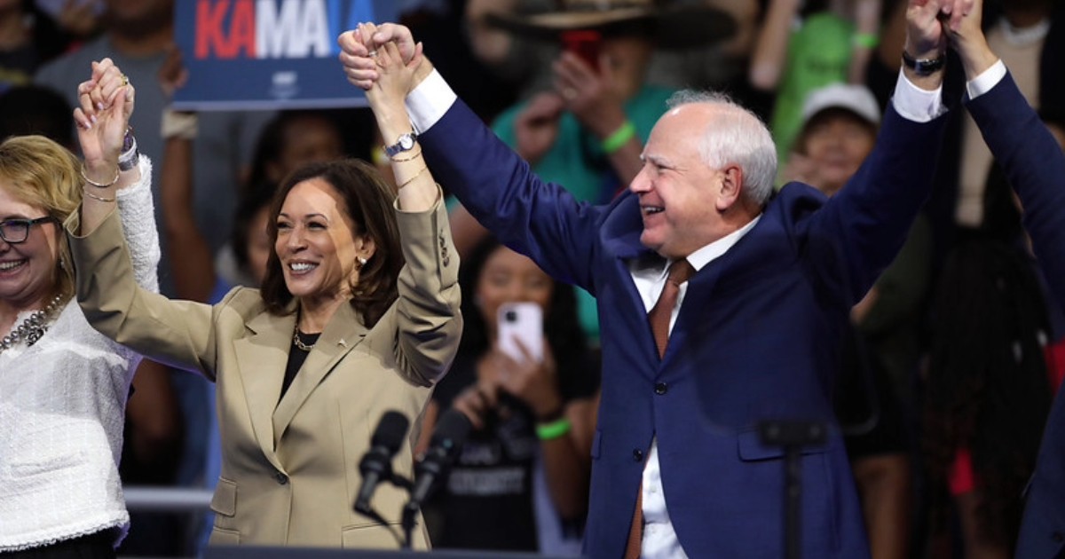 Kamala Harris and Tim Walz video in front of a communist poster has been edited – Full Fact