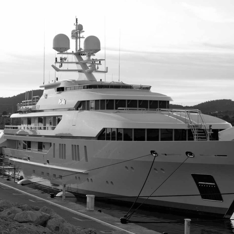 Are the super-rich paying less income tax?