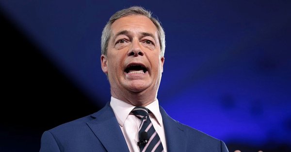 1024px-nigel_farage_33149364955_2.jpg