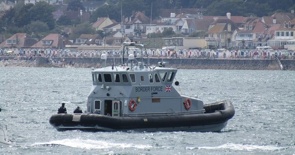 1280px-border_force_patrol_vessel_off_preston_sands.jpg