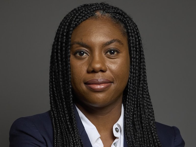 Official portrait of Kemi Badenoch