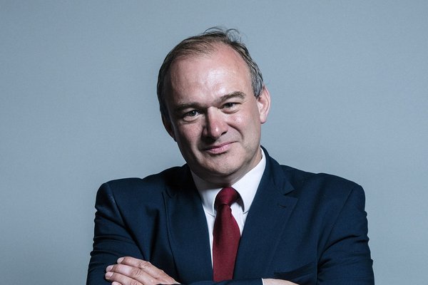 1920px-official_portrait_of_sir_edward_davey_crop_1.jpg