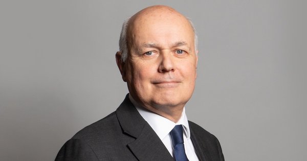 24_june_2022_official_portrait_of_sir_iain_duncan_smith_mp_crop_1.jpg
