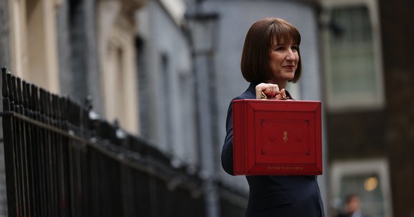 Rachel Reeves holding the red briefcase before the 2024 Autumn Budget