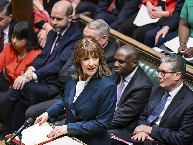 Rachel Reeves speaking at the despatch box
