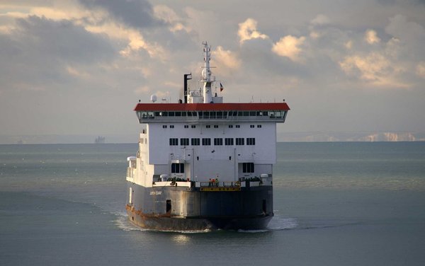 ff-wp-files/2015/09/Calais-boat.jpg