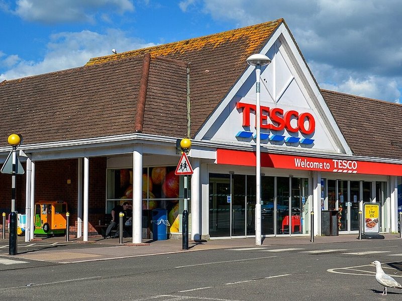 Photo of a Tesco storefront