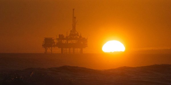 ff-wp-files/2015/10/Oil-rig-picture.jpg