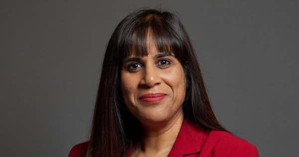 The official portrait of Sureena Brackenridge, Labour MP for Wolverhampton North East.