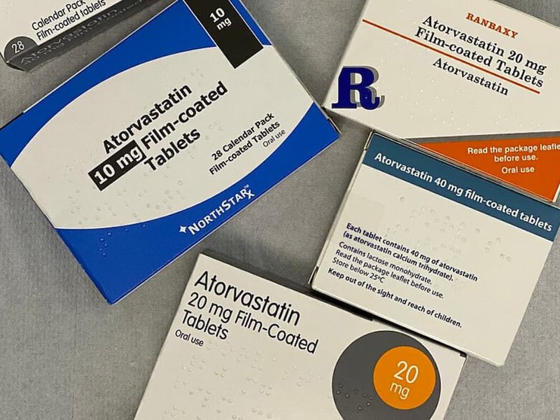 An image of different statin medication