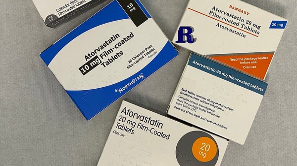 An image of different statin medication
