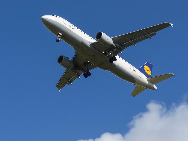 aeroplane_sky.jpg
