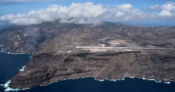 airport-st-helena-12062019.jpg