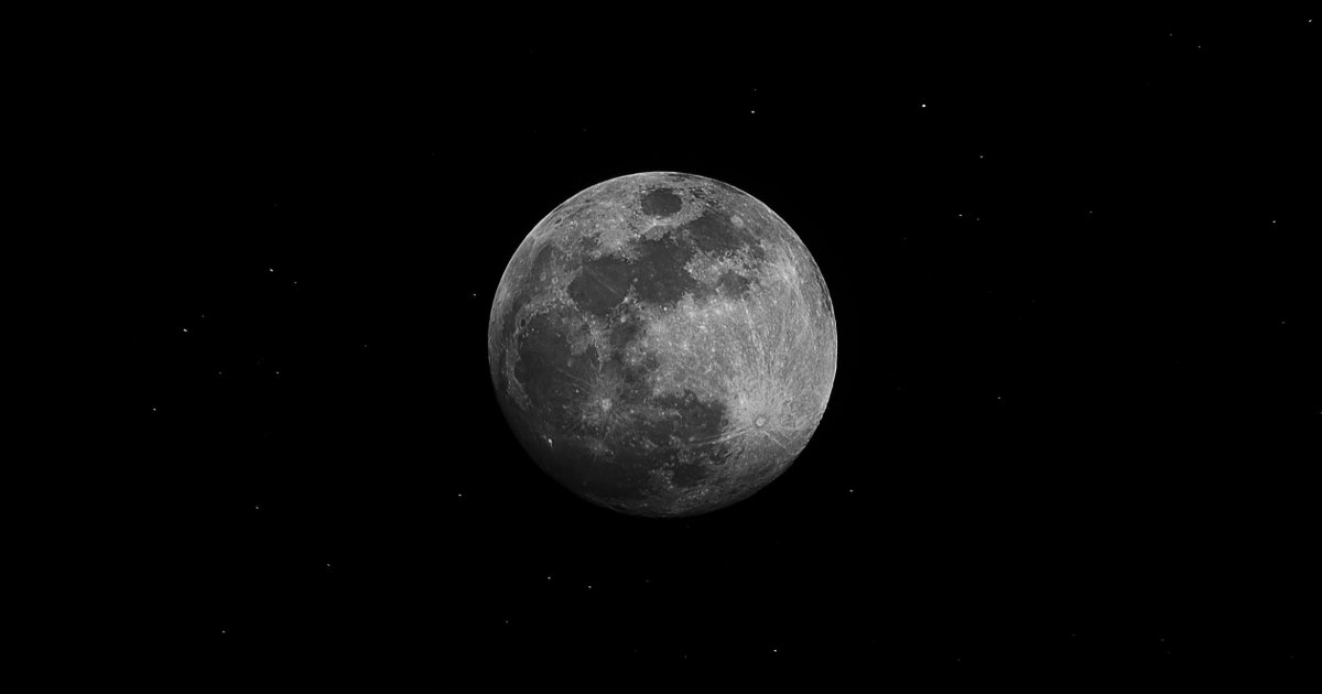 Viral video appearing to show SpaceX rocket hitting moon is fake