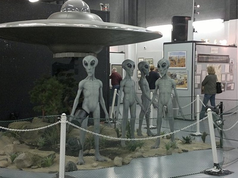 aliens-_cropped.jpg