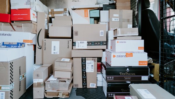amazon_boxes.jpg