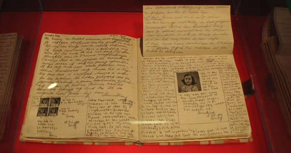 anne_frank_resized.jpg