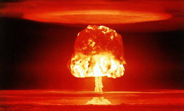 atomic-bomb-1011738.jpg