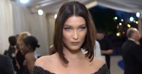 bella_hadid_met_gala_2017.jpg