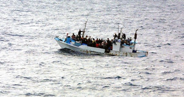 boat-gd033f8182_1280.jpg