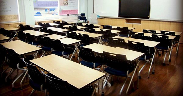 classroom_cali4beach.jpg