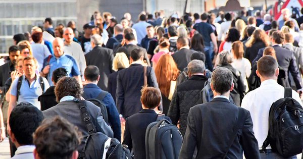 commuters-in-london-21-05-2018.jpg