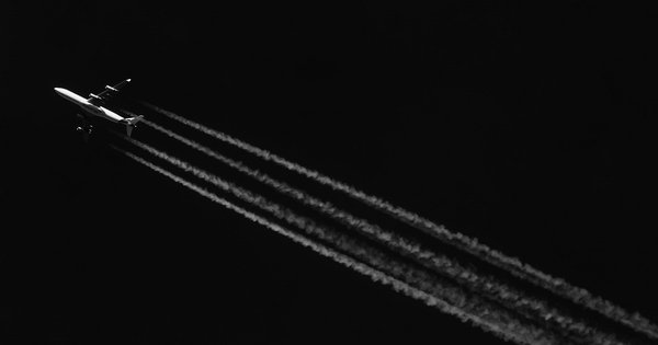 contrails2_resize.jpg