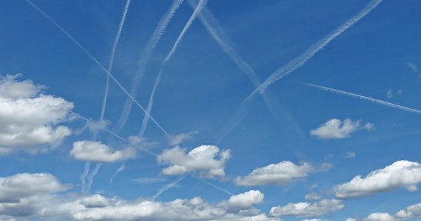 contrails_.jpg
