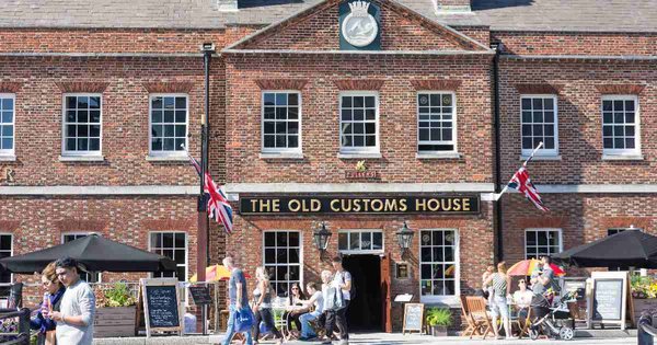 customs_house.jpg