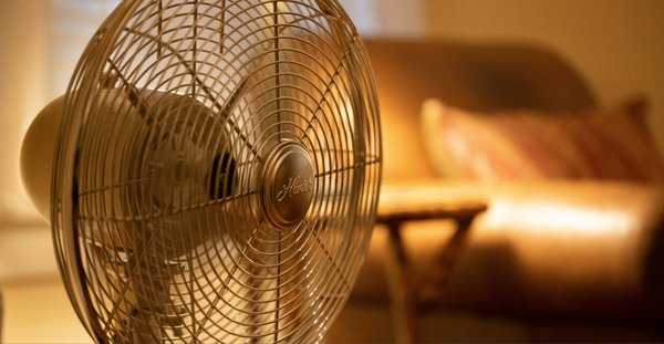 An image of an electric fan.