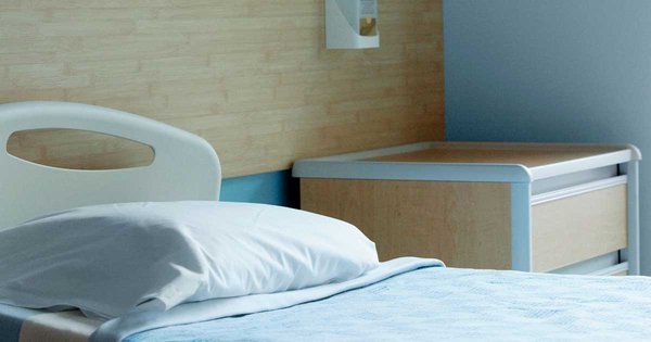 empty-bed-on-ward.jpg