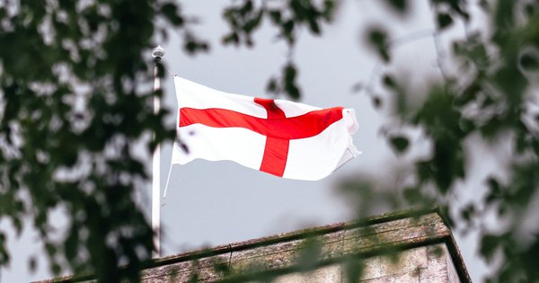 england_flag_resized.jpg