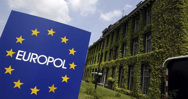 europol-eu-facebook.jpg