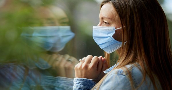 facemaskswoman.jpg