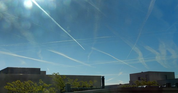 fb_chemtrail_mail_online.jpg