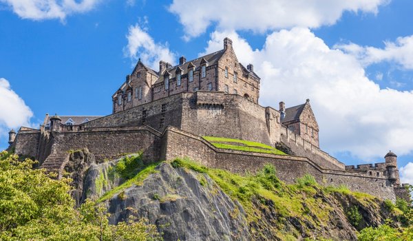 fb_edinburgh_castle.jpg