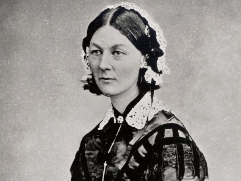 florence_nightingale_three_quarter_length.jpg