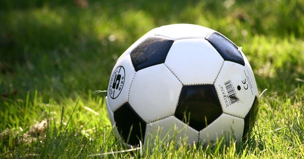 football-1396740_1280.jpg