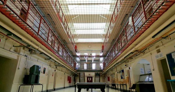 foreign-prisoners.jpg