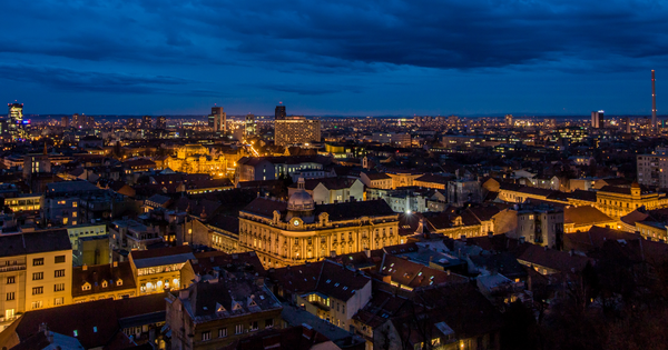 frane-medic-eo5gwhnkaam-unsplash-fotor-2023110816104.png