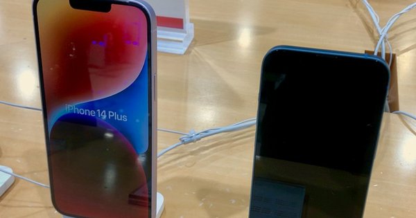 iphone_14s-_cropped.jpg