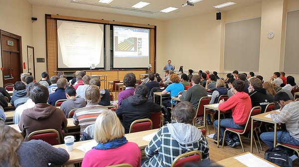 ff-wp-files/2015/09/lecture.jpg
