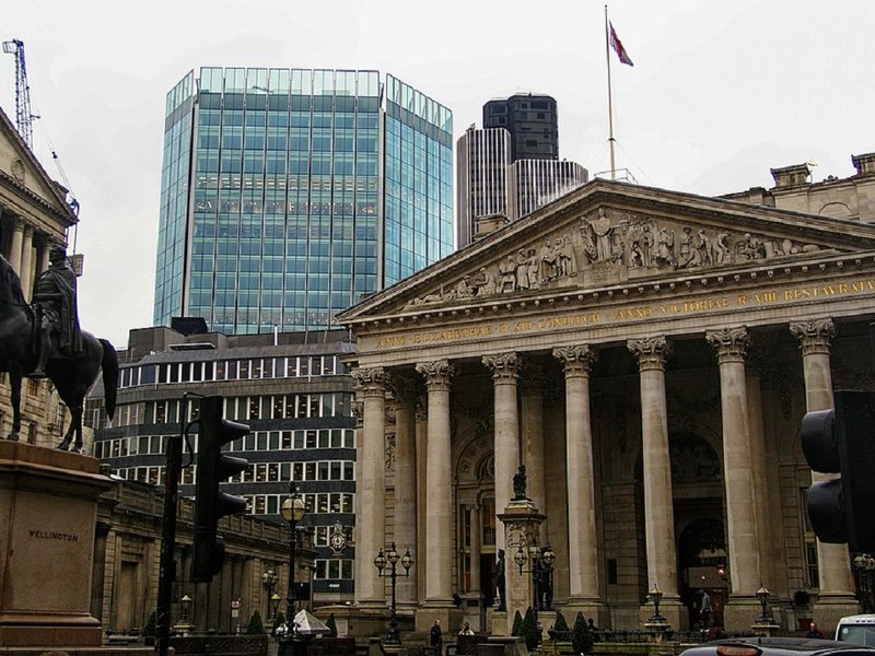 london_-_wellington_-_stock_exchange_tower_-_royal_exchange.jpg
