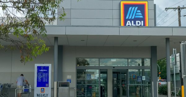 The front of an Aldi store