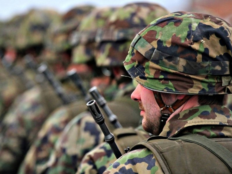 Side profile soldier in line formation