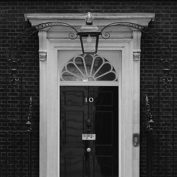 no10_door.png